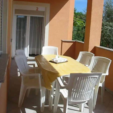 In Pula- Kroatien Mit Hohen Gaestebewertungen By Interhome Apartament *
