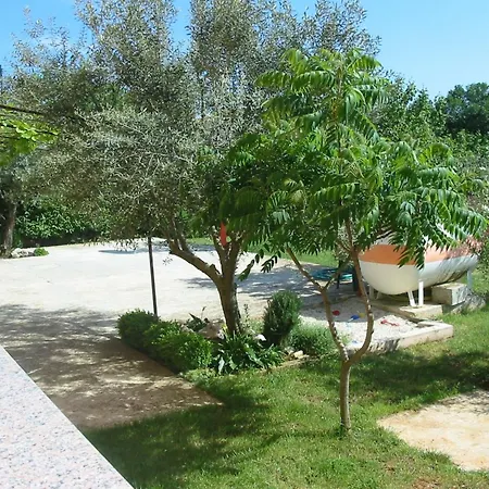 Apartament In Pula- Kroatien Mit Hohen Gaestebewertungen By Interhome Pula